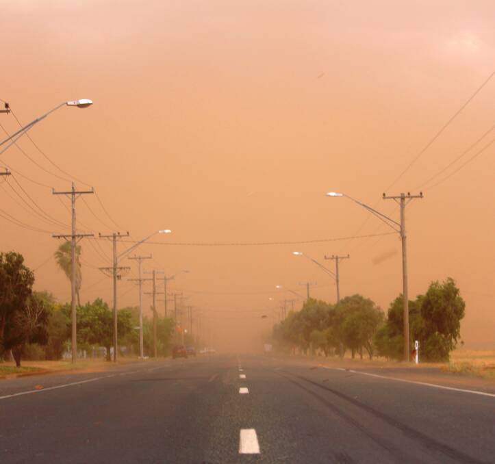 WILD WEATHER: A dust storm on December 5 at the corners of Nymagee and Moonagee streets. Photo: LUCY COLLINGRIDGE, RUST AND DUST PHOTOGRAPHY.