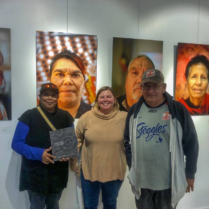 ON DISPLAY: Artists Priscilla Lord and Stan Lord with Orana Arts board member Veneta Dutton (middle) in Coonamble. Photo: CONTRIBUTED