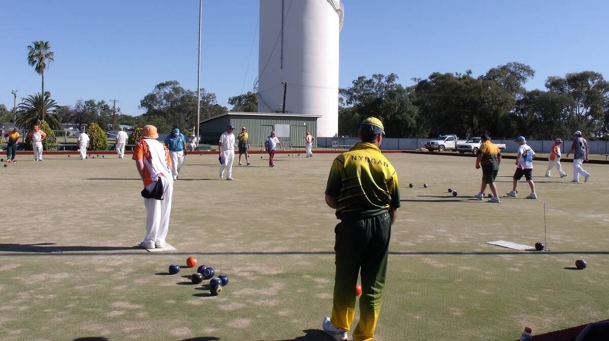 Bowlers on Green 1 during the Bogan Classic Pairs, 2014