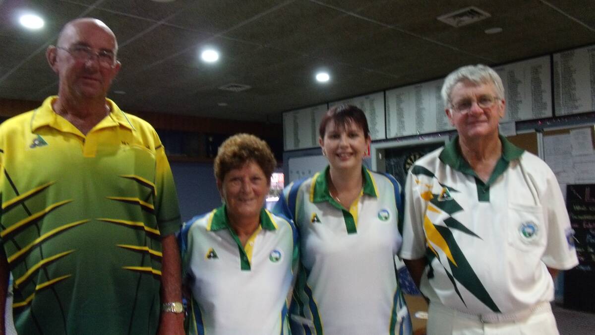 o Mixed pairs 2014 winners Mick and Jenny Parry with runners-up Melissa and Wayne Arandale. 