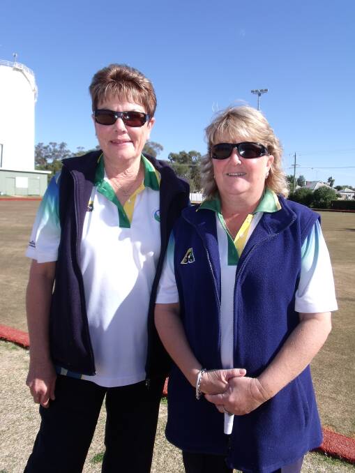 Helen Beetson and Deb Vane after a round of Minor Singles