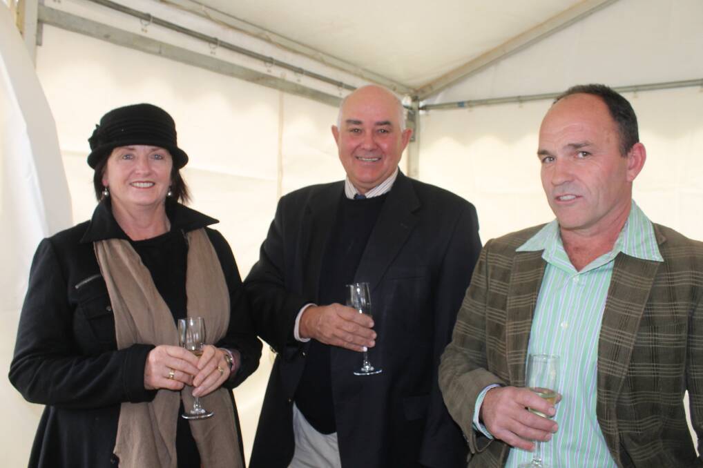 Janet and Don Hamblin with John Hoy, all of Nyngan, in the Lawlab marquee.