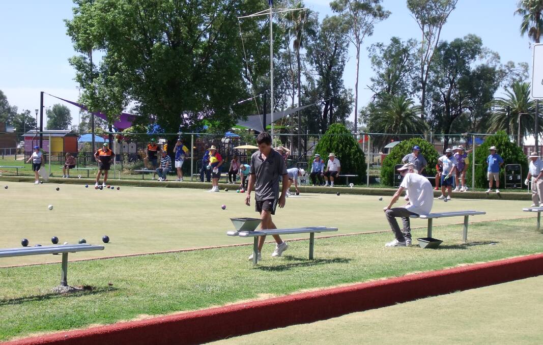 Great Day: Bowlers on the green on Sunday for pennant roll up. Join us, bowls times include Golden Oldies 10am, Wednesday -Twilight Triples 6pm - Friday night barefoot bowls 6pm and Sunday 10am.