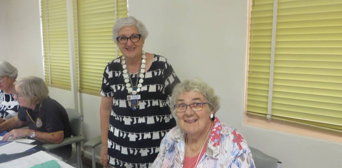 Carolyn Egan, Far Western Group President with Brenda Carter, FWG Treasurer at the recent FWG Council meeting held at Trangie. 