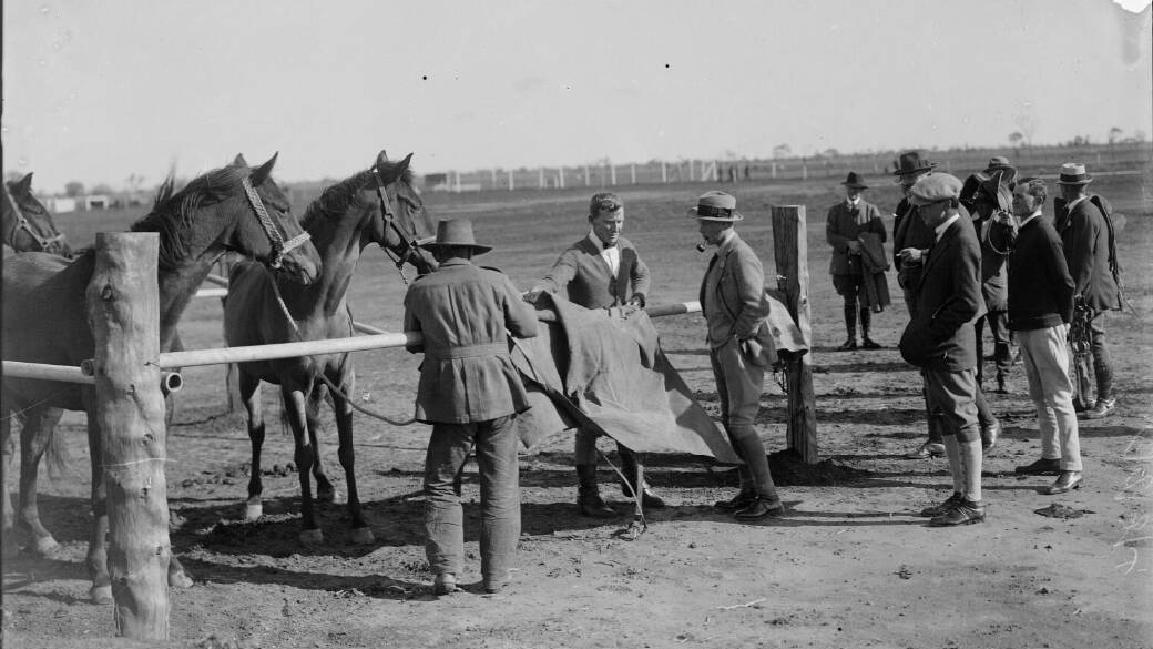 Prince Edward checks out the horses at Nyngan.