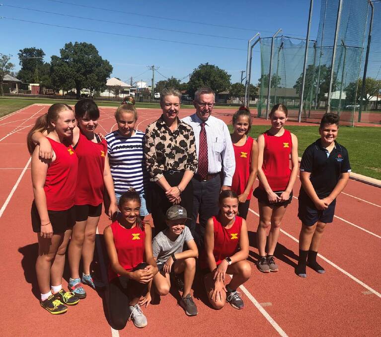 Member for Parkes Mark Coulton, along with Minister for Sport, Senator Bridget McKenzie meeting with young athletes from X-Cellerate Athletics Coaching, based in Dubbo.