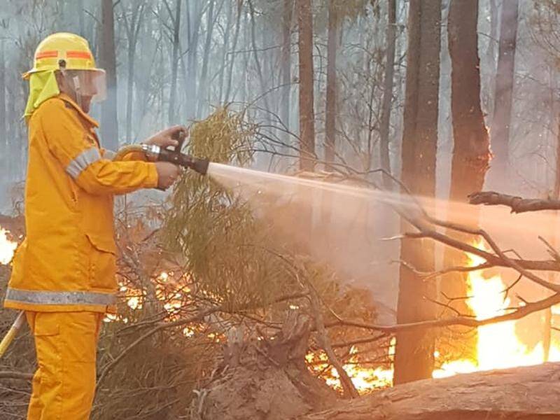 Fire crews across Queensland will need to push through sweltering temperatures over the weekend.