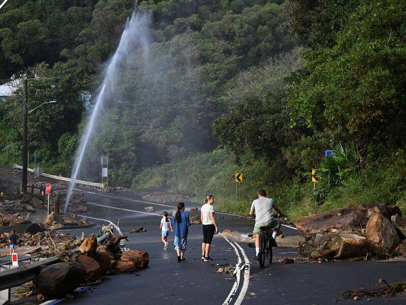 Heavy rain has caused damage at Coalcliff, south of Sydney, as severe weather moves down the coast. (Dean Lewins/AAP PHOTOS)