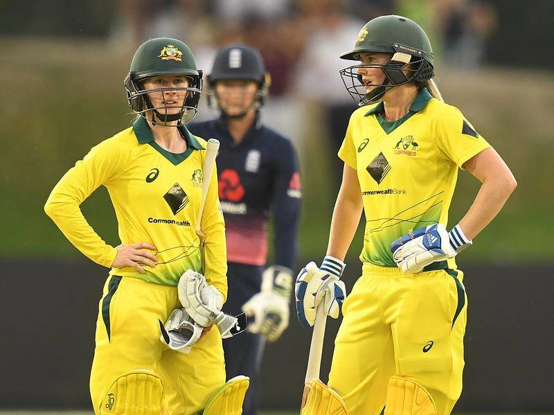 Rachael Haynes (l) and Ellyse Perry are among Australia's best WT20 World Cup batting options.